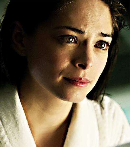 MadBrazen_'s tweet photo. "She was stuck in an inner turmoil of her own doubt." http://t.co/pTlbE8pSuW
