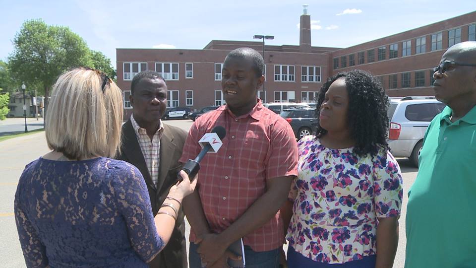 NikiTheKnight's tweet photo. Liberian Community Speaking Out After Recent Street War, "Our Name Should Be Left Out Of It." http://t.co/qyntwyMXu8 http://t.co/en2psvwgW2