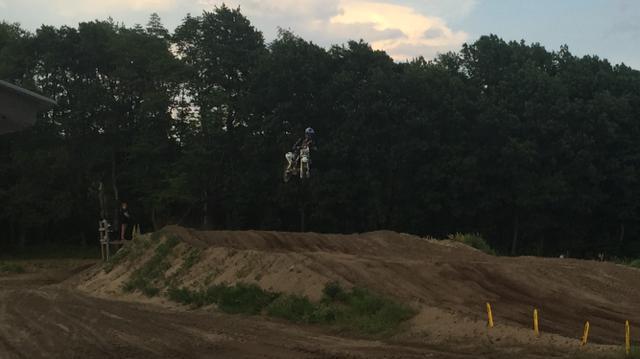 MattJahner_39's tweet photo. I love riding my dirt bike. Especially in some nice sand 😎 http://t.co/vkElFNOCUl