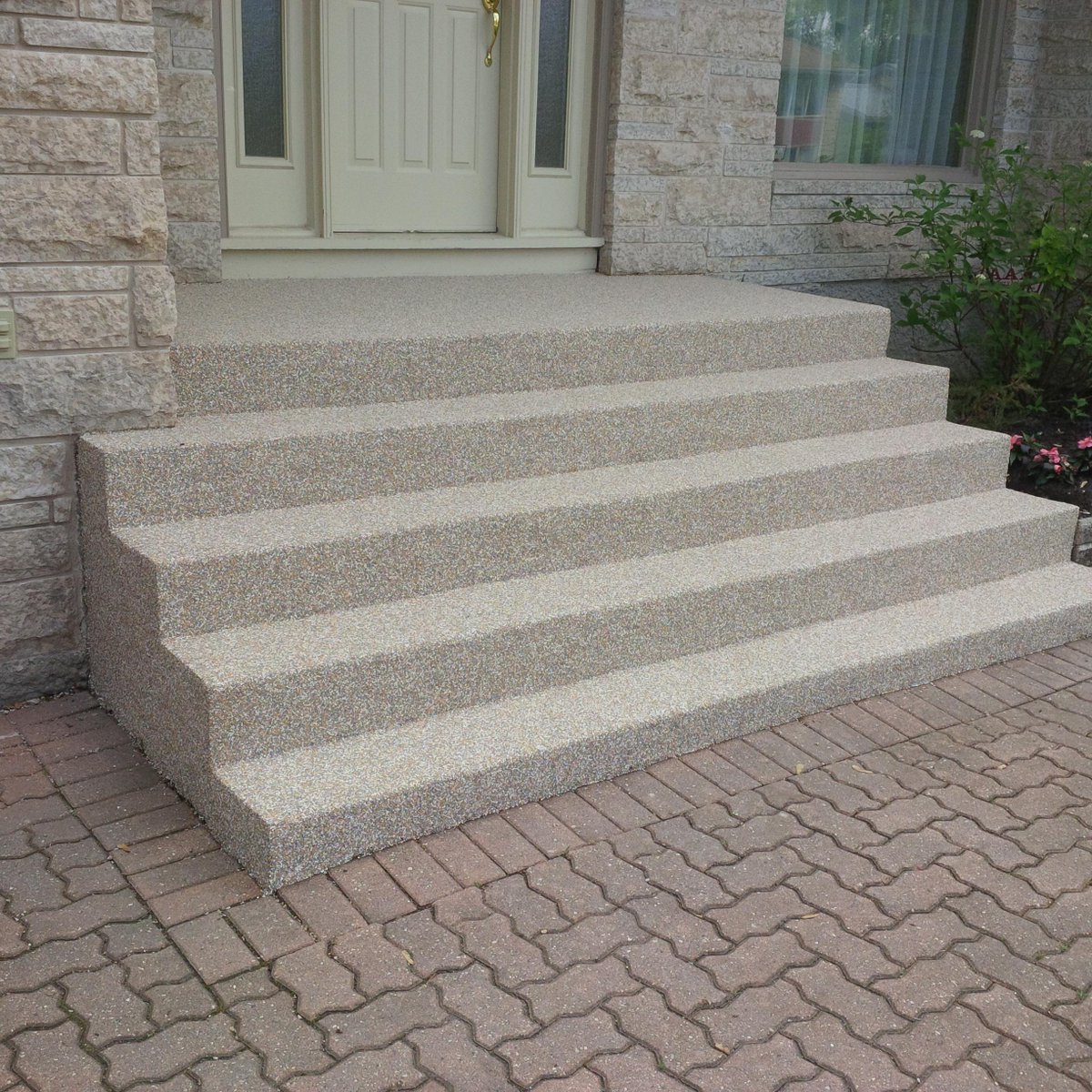 JKRubberSurface's tweet photo. Slapped down some Pebble Rubs to reinvigorate this entrance way. #rubaroc #bingo #renovation #restore http://t.co/VZtIKfOqNy