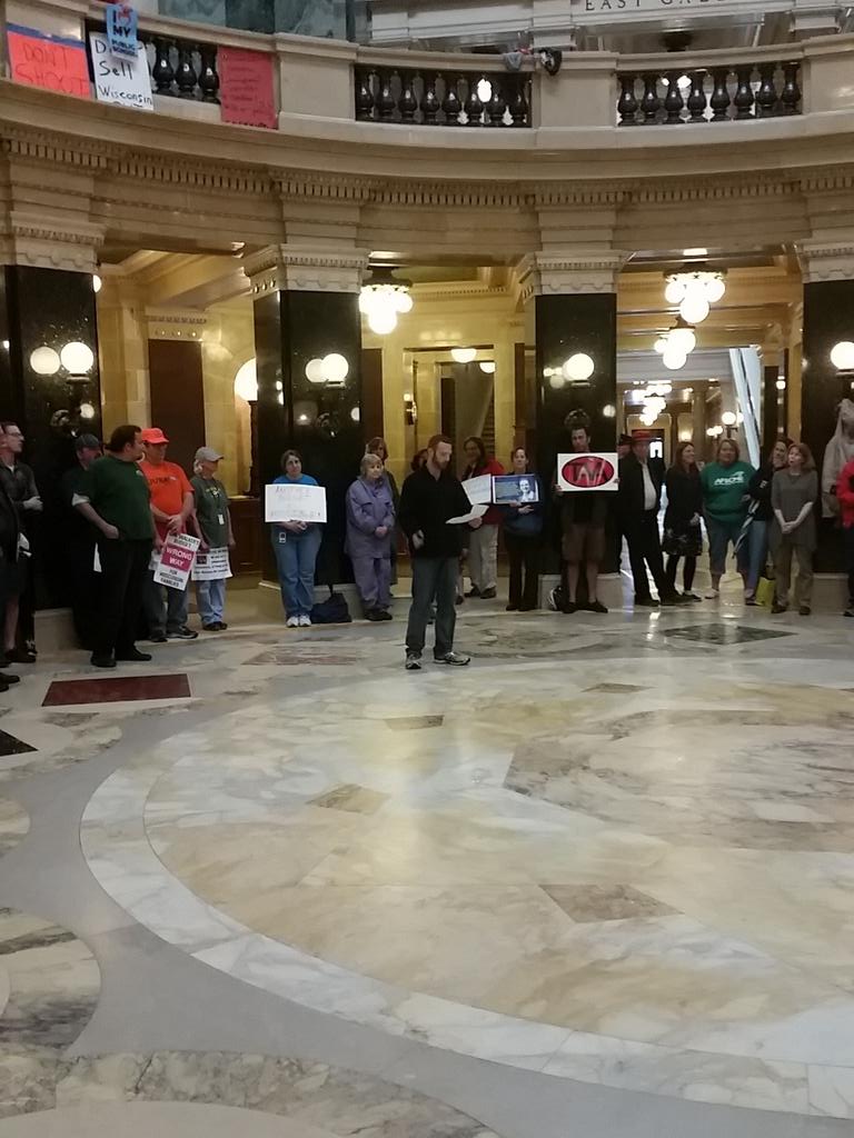 Defend Wisconsin tweet media