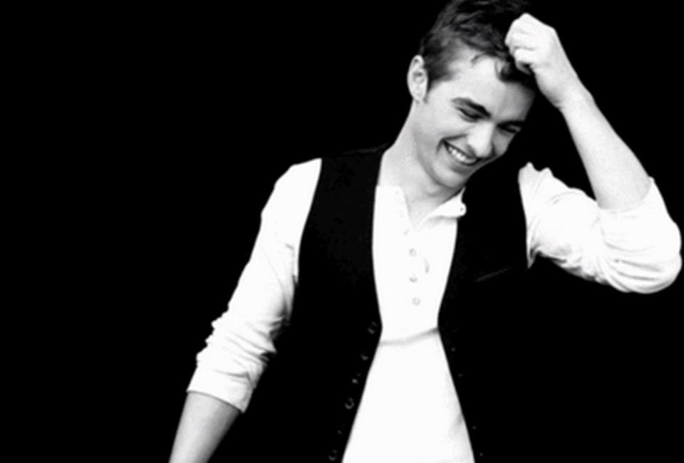 Happy birthday Dave Franco, hope you have a good day babe, i love you a lot you mean a lot to me  