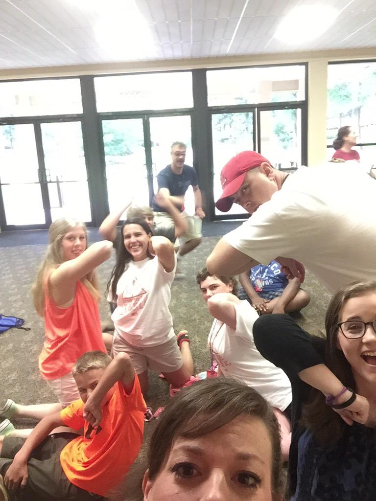 aljteach's tweet photo. @WadeSpeaks you've got nice elbows #SLShocco4 http://t.co/XdVmKA4XYU
