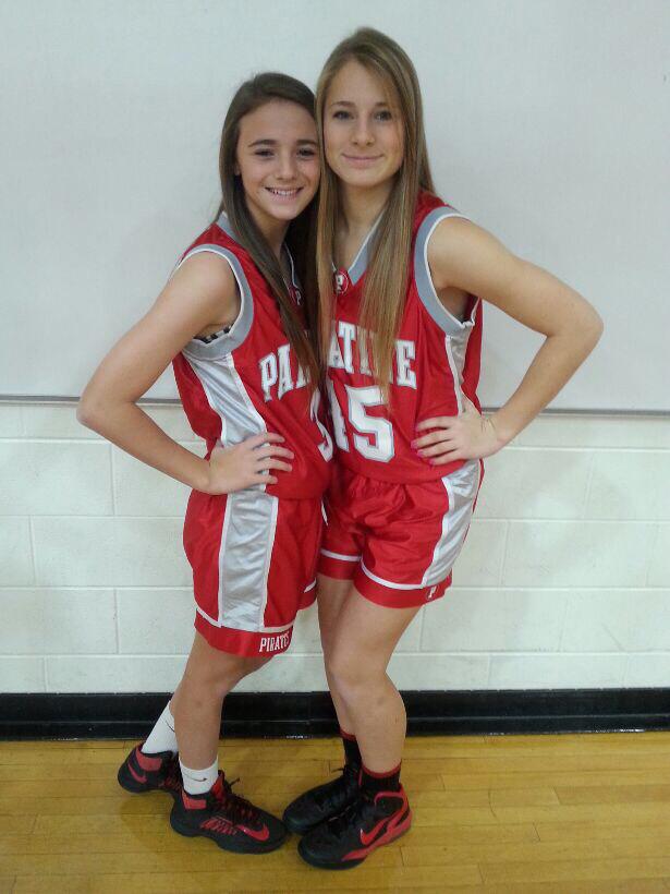 anastasiavas33's tweet photo. Happy birthday Kacie!! Hope your day is as amazing as you are girl! Keep ballin #homeslice #2rolls 💗🎉🏀💯 @kaciefilian http://t.co/uKNpcUJzJK