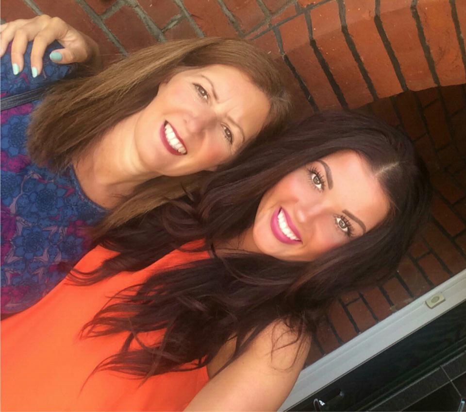 Keeleys_Beauty's tweet photo. Best night with my family 😘👭 http://t.co/ACDVpAAxB7