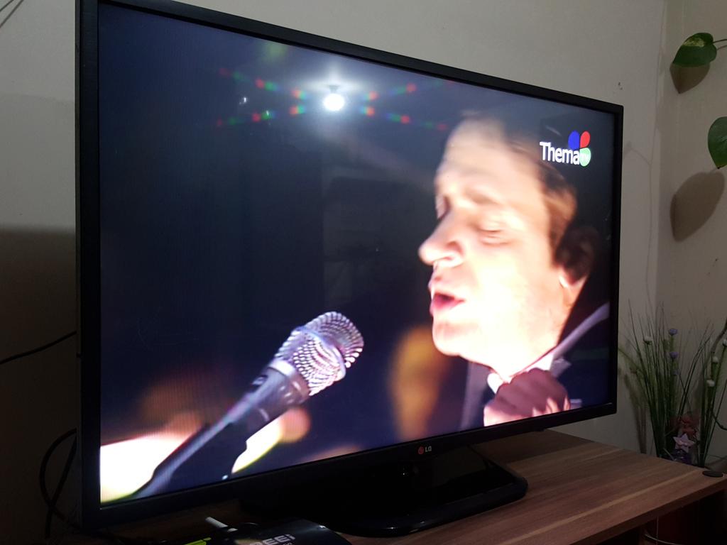 ElDe31's tweet photo. @TVN @eldia_cl @elobservatodo @LaSerenaOnline #ThemaTV no esta transmitiendo TVNHD!! http://t.co/Z4EFlVpZ3N