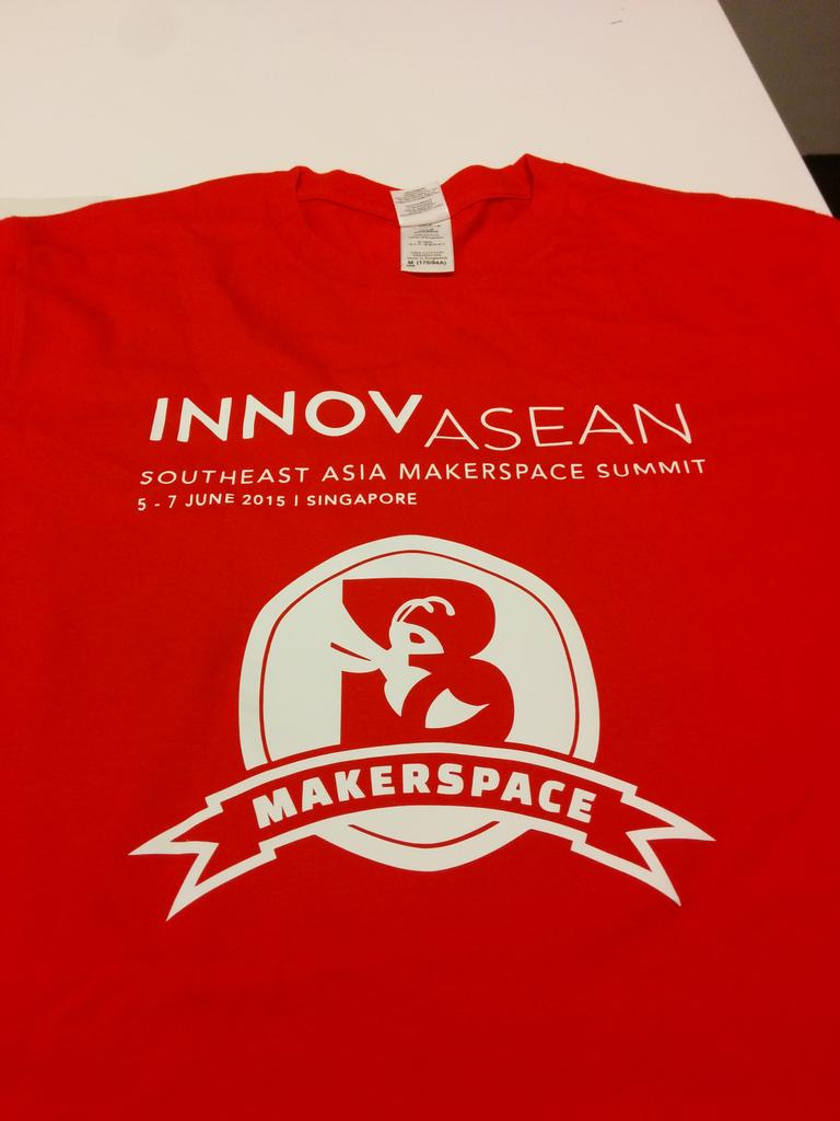 MakerspaceBKS's tweet photo. T-shirt #MakerspaceBKS dari #InnovASEAN http://t.co/LY8uF1y1Sx