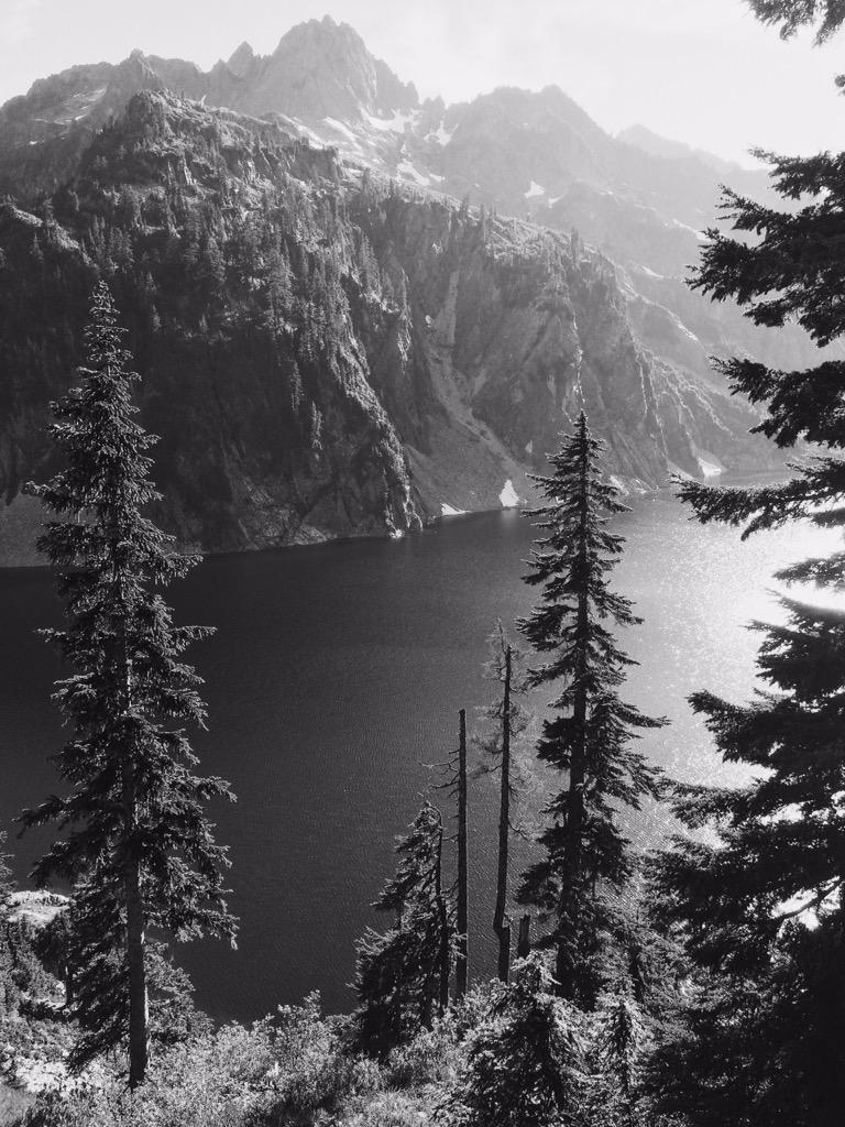 brannonronia's tweet photo. Snow Lake in Snoqualmie http://t.co/wLH1dKhHqL