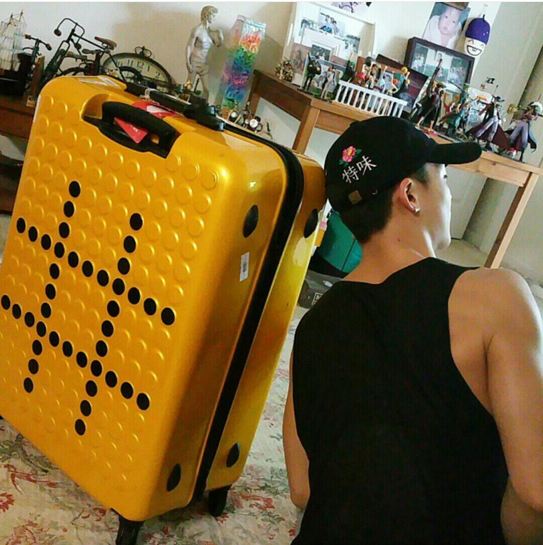 iKONINA_'s tweet photo. [INSTA] Bobby is in USA now :) 😙
Cr. Owners via. iKON_Msia http://t.co/TFL4j4Zt7S