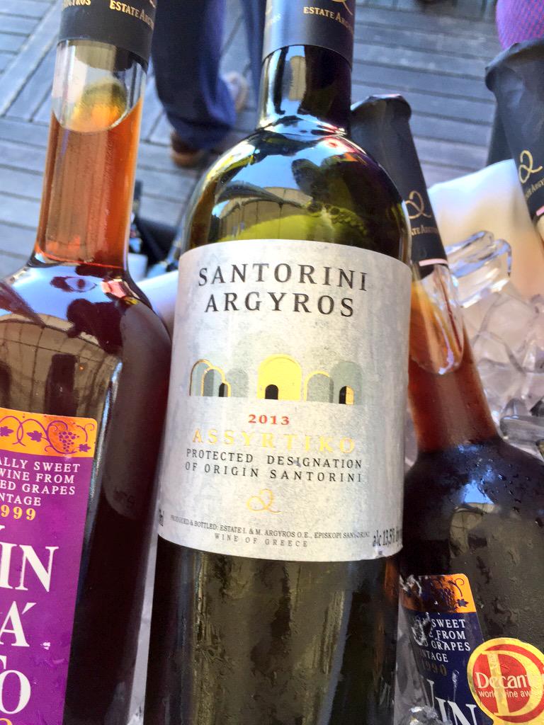 PalateXposure's tweet image. Cheers 2 #santorini #wine #santoriniwine @GreekWinePortal @Kantos_GmbH @VisitGreecegr @greekwineguide #Greece #travel
