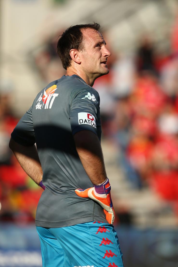 Happy Birthday to & gloveman, Eugene Galekovic! 34 today! 