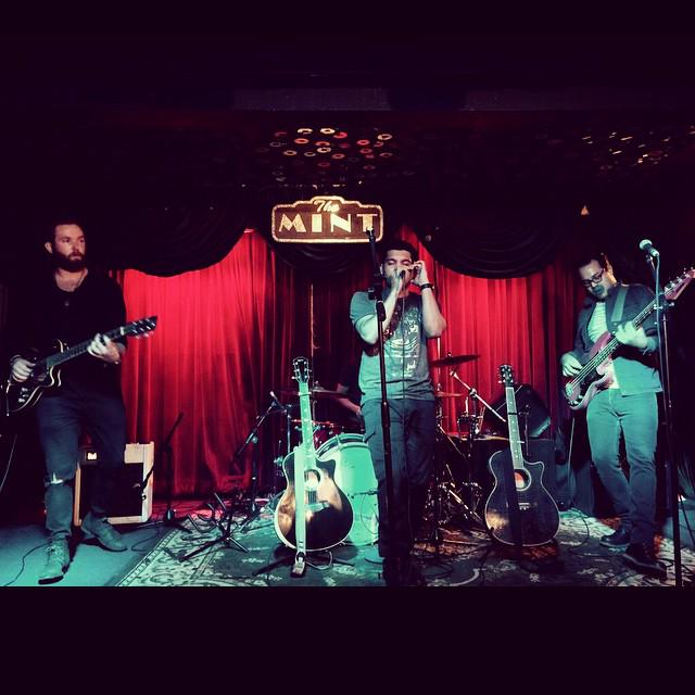 circlesight's tweet photo. We had a great time last night @themintla with @Cato and @seehowtheyrunband!! Such good vibes  &amp; jams were happening! http://t.co/DDphTSEi04