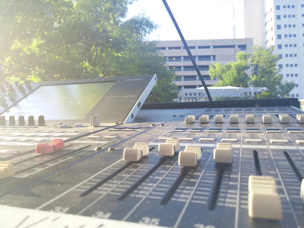 IntegrityLAVS's tweet photo. We are underway!
#SummersFifthNight #UticaSquare
#TulsaAudio http://t.co/V7tMJOTtgP