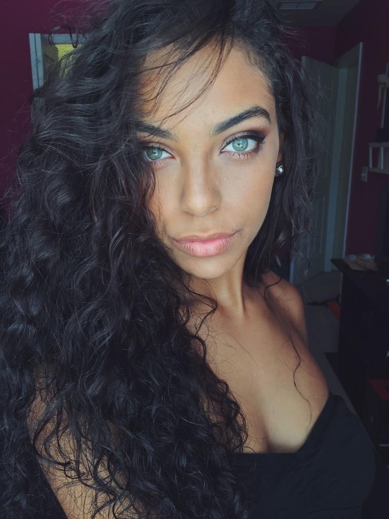 her eyes. 😍👌🏼