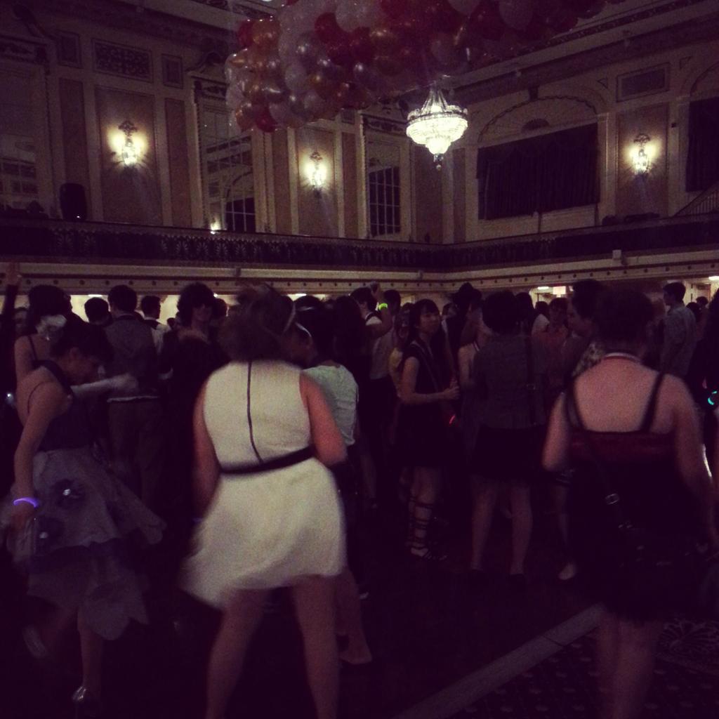artandwriting's tweet photo. #MakerProm 2015 #goldkey http://t.co/f5EsJPwsmk