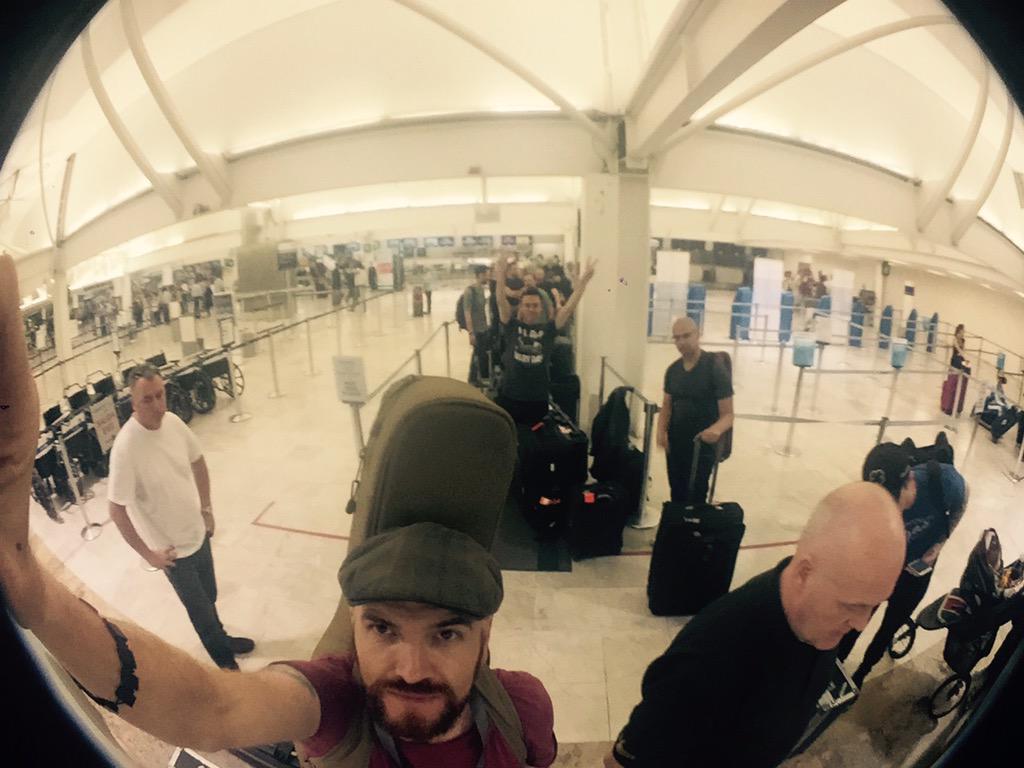 thescript's tweet image. Mexico City were leaving but will never forget your passion! Yes we're the whole line don't cue near us lot😎M