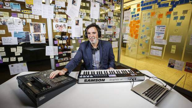 globeandmail's tweet photo. He's a 46-year-old father and ad exec by day, and- DJ by night http://t.co/7oFwGNYYEG From @GlobeBusiness http://t.co/n4SPk6McTx