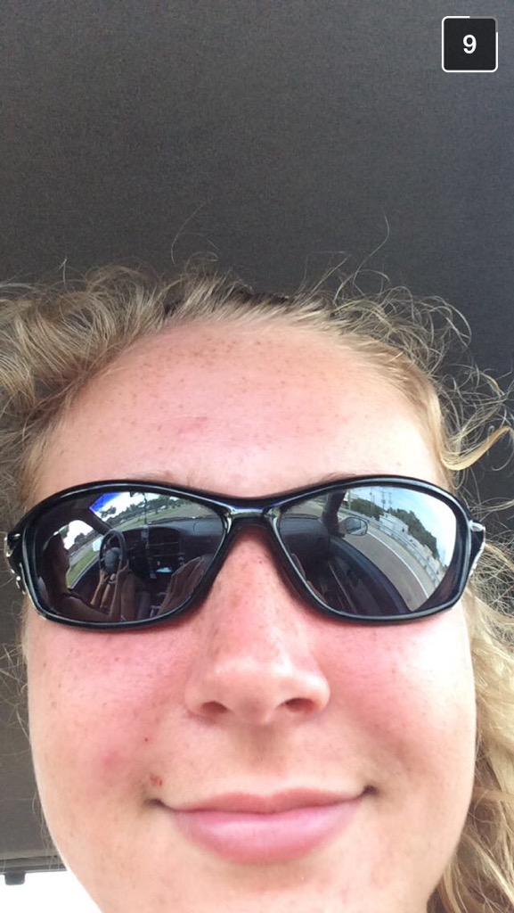 leahcluck's tweet photo. ~blocking out the haters~ http://t.co/pEchphkfD5