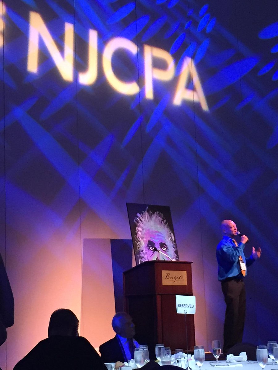 .<a href="/JimBourke/">Jim Bourke</a> auctioning <a href="/erikwahl/">Erik Wahl</a>'s painting. $5,000 winner! Proceeds go to support <a href="/ericlegrand52/">Eric LeGrand</a> #njcpa15