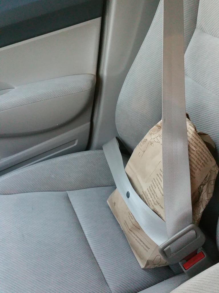x_Celineee_'s tweet image. Gotta keep bae safe. #ChipotleIsMyLife @ChipotleTweets