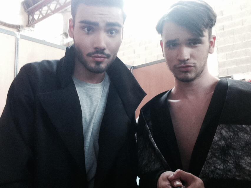 ClementXVI's tweet photo. #backstage #défilé #esmod #Lyon w/ @RaphaelDTM http://t.co/6T3xsmto43