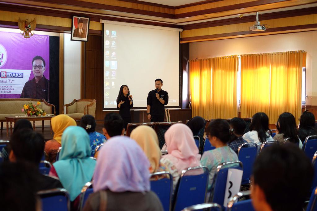 It's on!!! Workshop REDAKSI "Eksis Jadi Jurnalis TV" by <a href="/TRANS7/">TRANS7</a> &amp; <a href="/Himakom_UA/">Himakom Unair</a> #TRANS7EksisAbis #Surabaya #HUT722