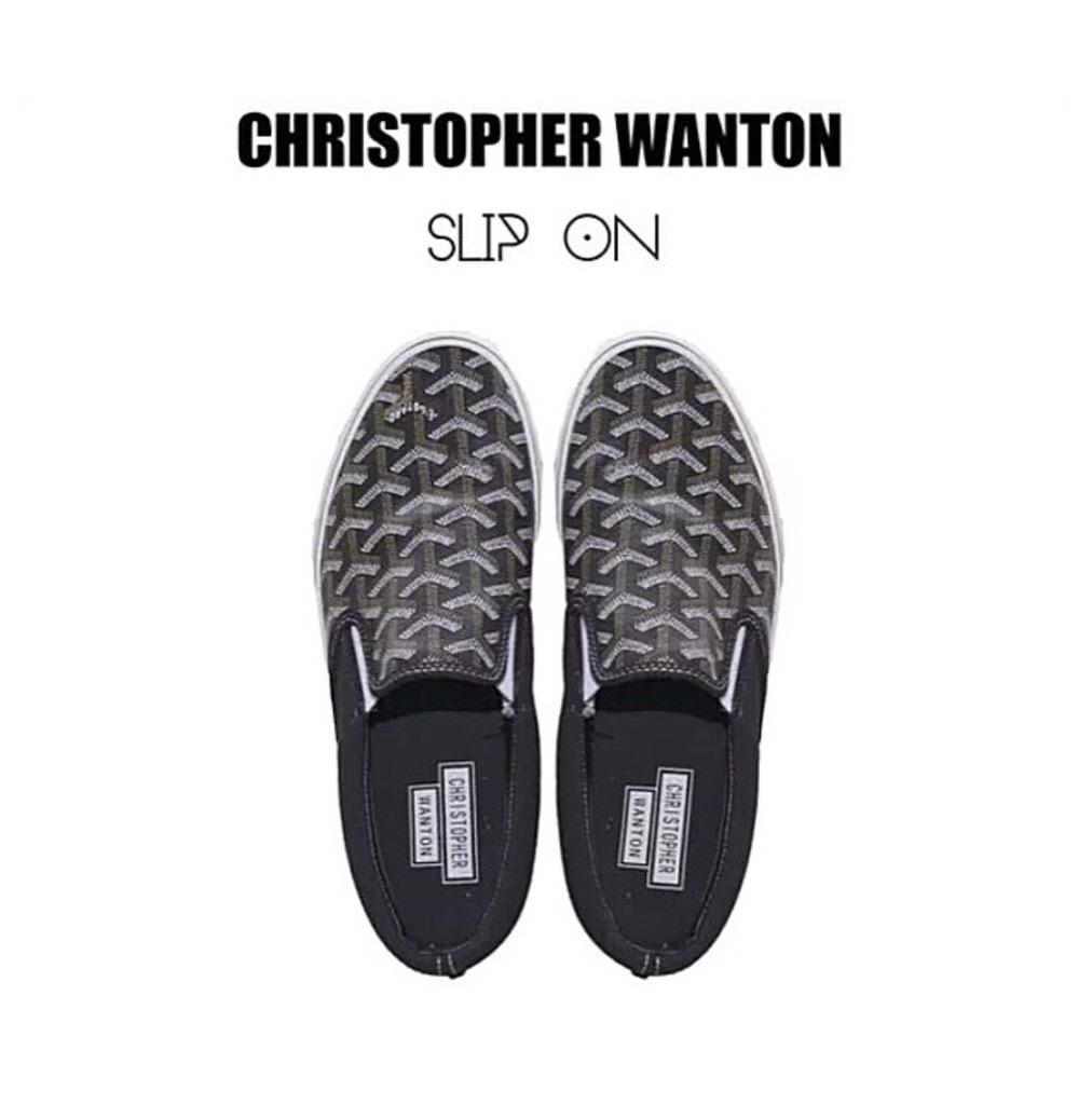 arhansip's tweet photo. @Goyard is this official collaboration? Thank you http://t.co/0lYFNqiu05