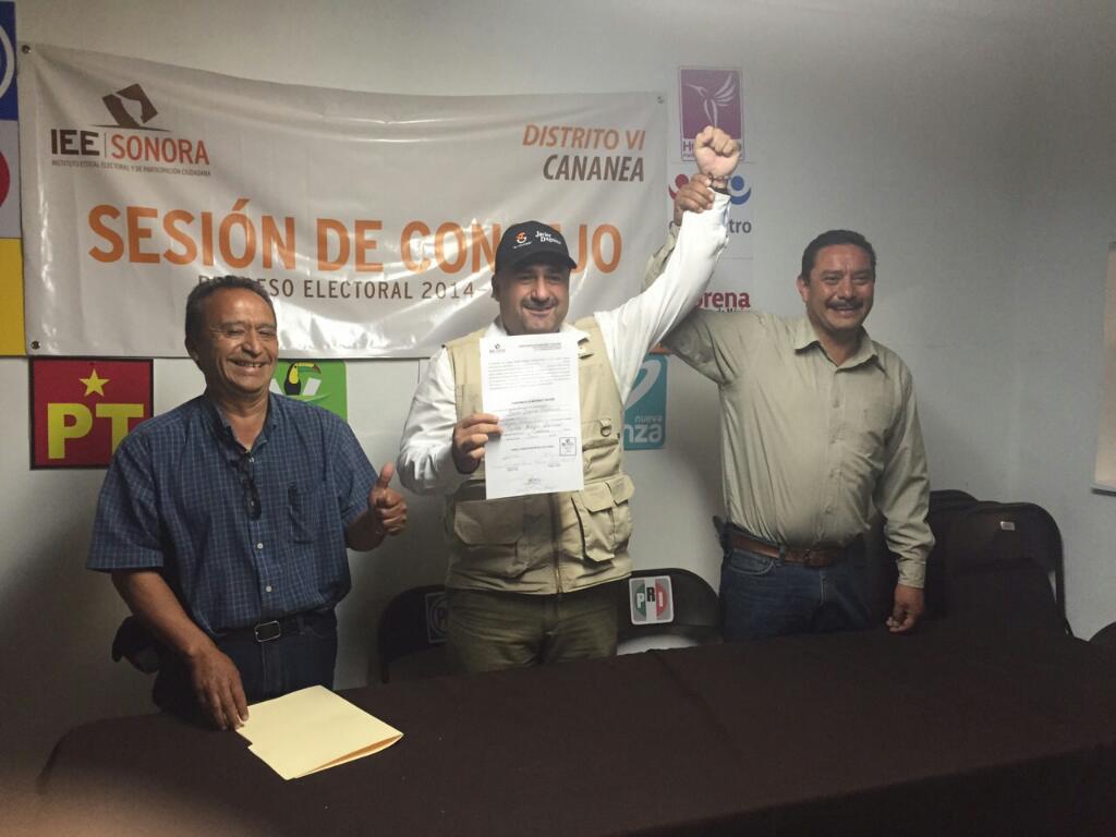 Ya es oficial. #SiSeHizo Gracias! <a href="/guillermopadres/">Guillermo Padrés</a> <a href="/JuanValenciaD15/">Dr Juan B Valencia</a> <a href="/JavierGandaraM/">Javier Gándara</a> <a href="/ivethdagnino/">Iveth Dagnino</a> @CANULEYO40 <a href="/mcuen/">Mario C. Cuen Aranda</a>