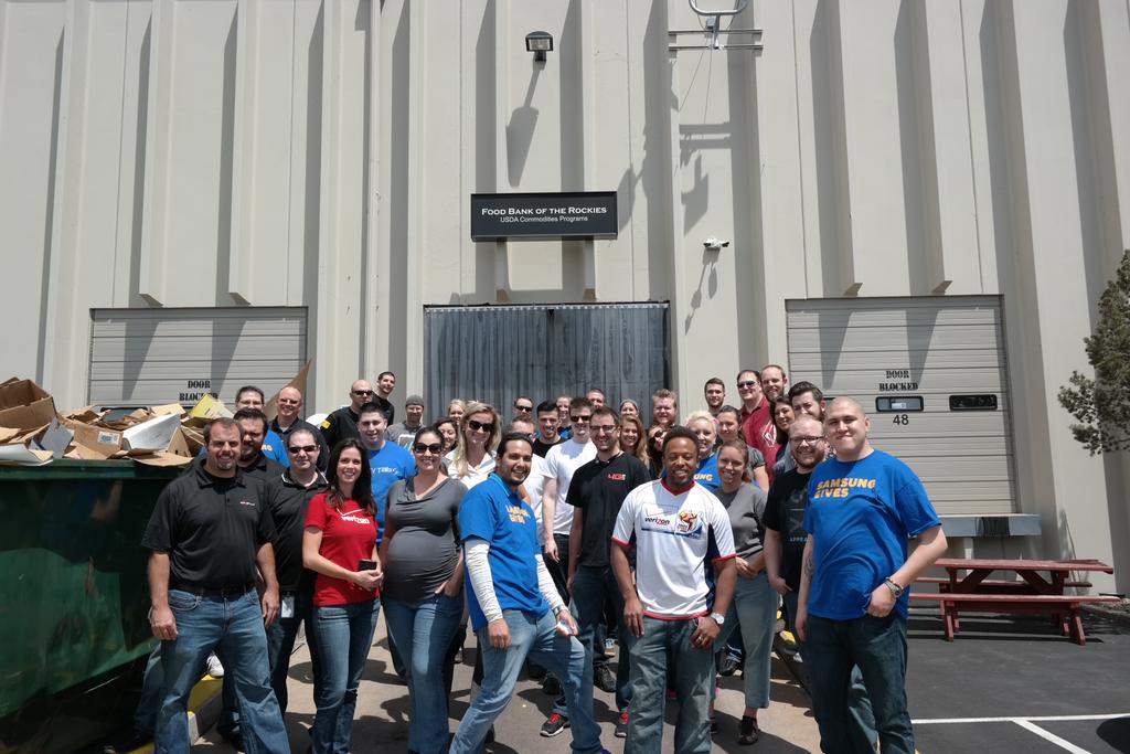 richardh997's tweet photo. CO Samsung Team, Sprint and Verizon at Food Bank of the Rockies. http://t.co/RlqQtQGG17