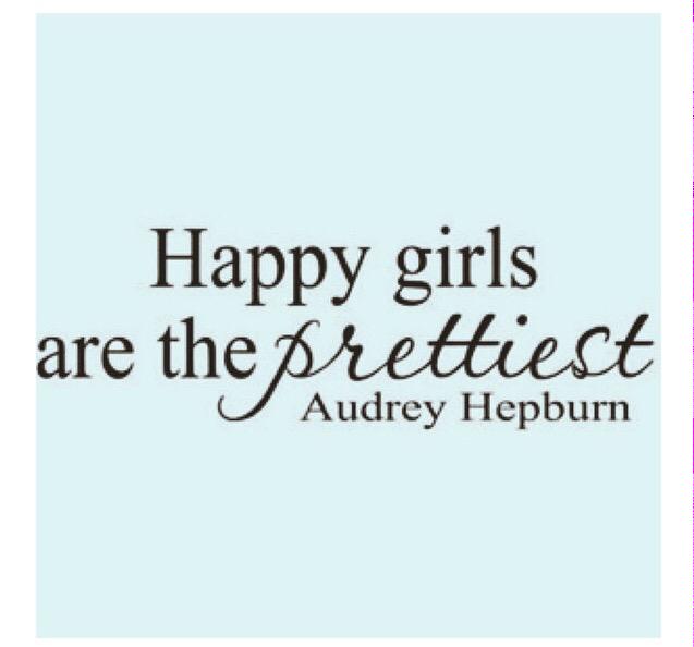lovemackenzie25's tweet photo. Don't forget to wear your smile! 💖 xoxo http://t.co/iwOXU1q1CG