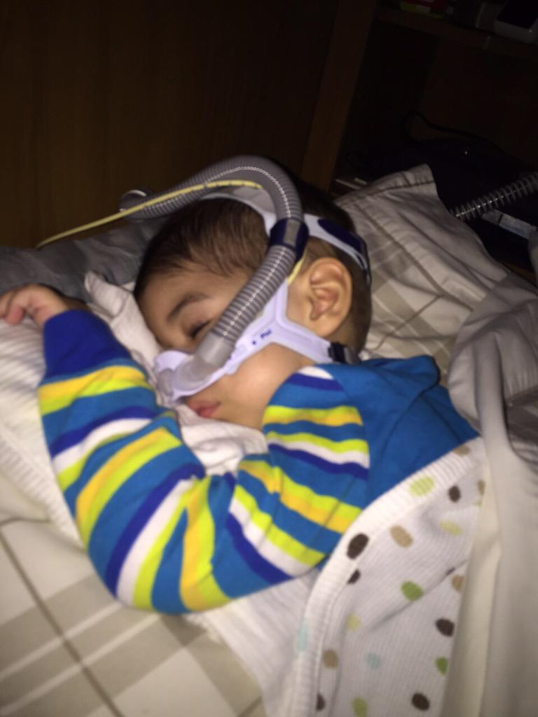 yandrif's tweet photo. Fabián es un niño especial y necesita ayuda URGENTE por favor🙏🏻 @NicolasMaduro @jaarreaza @TareckPSUV @danicabello11 http://t.co/73G2fsgBTj