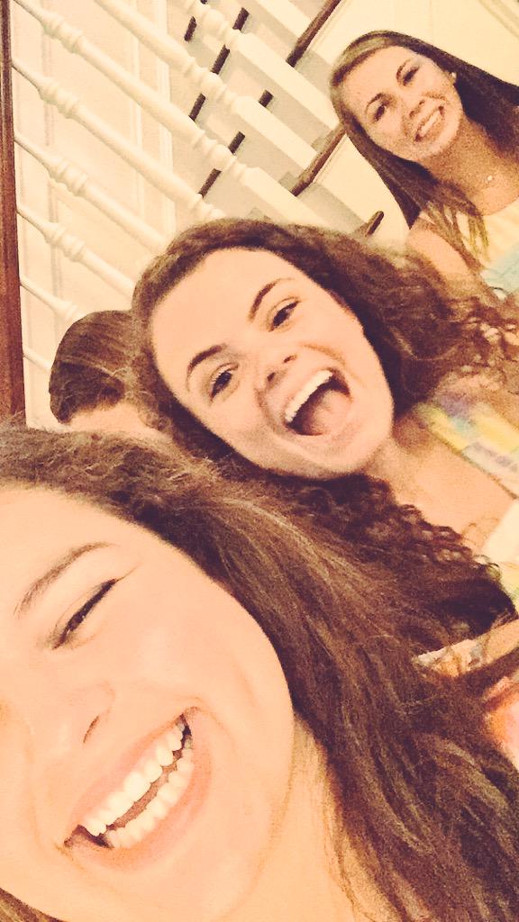 urlocalsusan's tweet photo. Awkward selfies with the Ratts💙🎀 #TeaPartyFun #NewPeople #WelcomeToTheSigmaSquad http://t.co/6ElT2iEJ7F