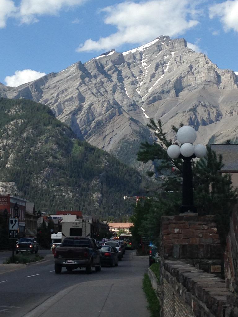 KT_Schimke's tweet photo. Such a beautiful day out in Banff! So perfect the mountain doesn't even look real. #BANFF2015 #summer #mountains http://t.co/zRqFyrRRoy