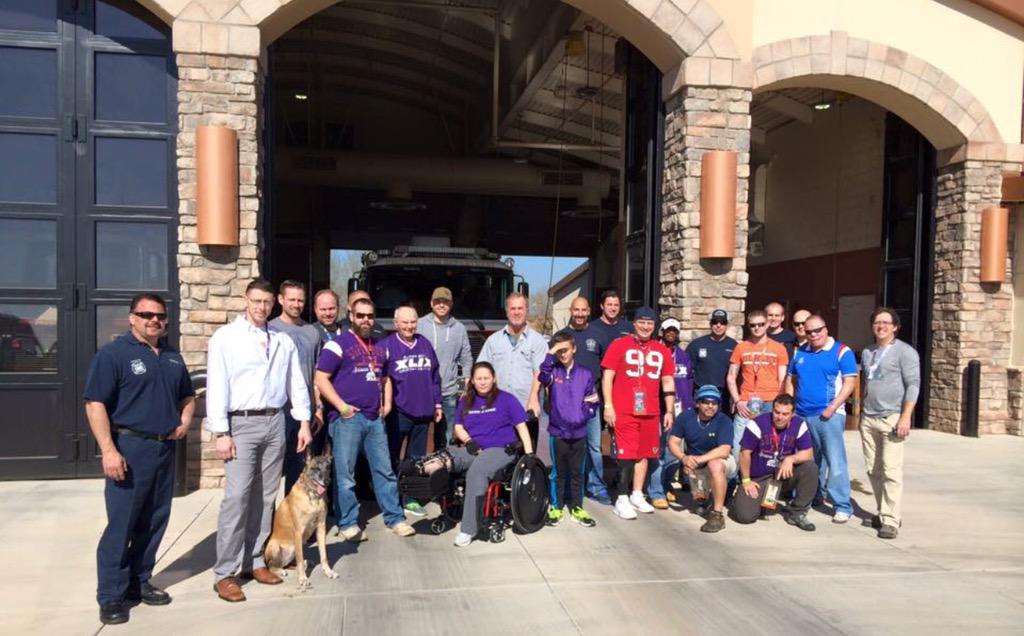 SupportOER's tweet photo. @PhoenixFireDept Pre SuperBowl pic w/combat wounded veterans and Operation Enduring Respect Thank you for what you do http://t.co/xL4BhIC4RJ