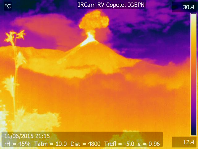 CultureVolcan's tweet photo. #volcan #volcano #Reventador l'activité explosive se poursuit/explosive eruption is ongoing http://t.co/YPQ4yWFYgR