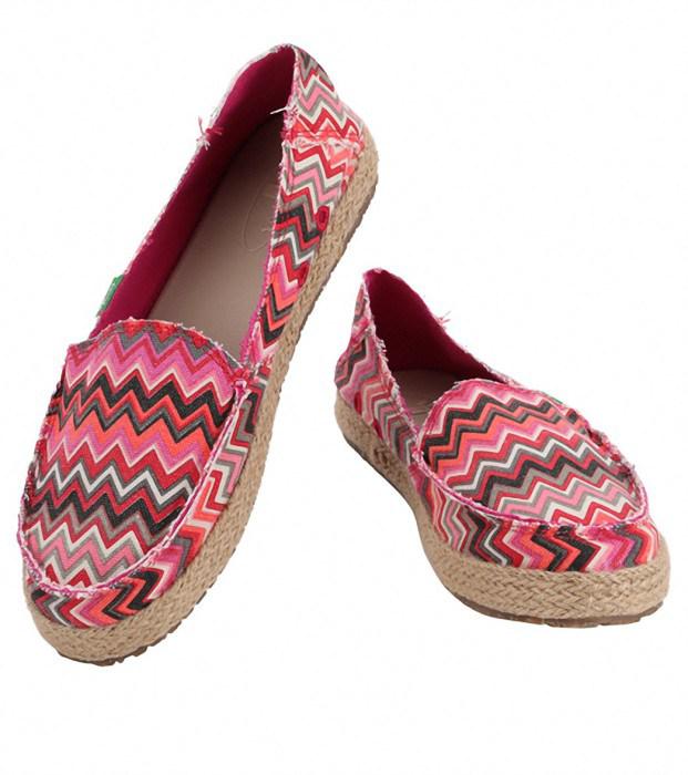 TestimonyAtWinn's tweet photo. #Sanuk #Women's Funky Fiona Slip Ons – Daily Shoes ... - http://t.co/72tPKgQHwP #FunkyFiona #SlipOn | #musteredlady http://t.co/GGo2sjRmlg