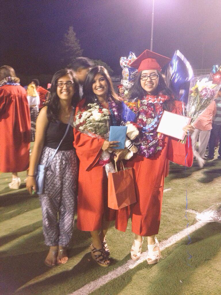 TammyBear17's tweet photo. My faves are growing up so fast 😭😘❤️💙 #AHSClassOf2015 @nonononie @deeebsters http://t.co/Qg8OjCBN4Y