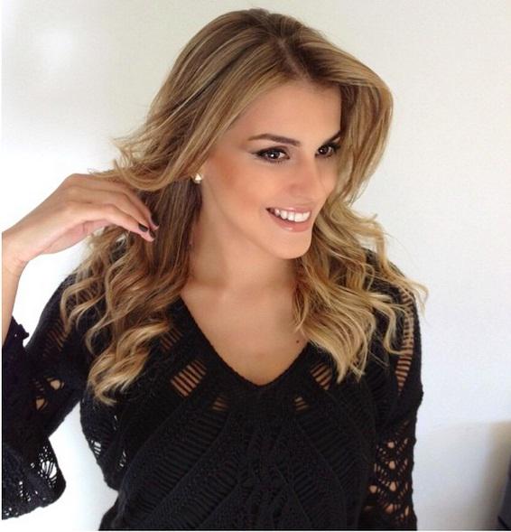 ourprideangel's tweet photo. a pessoa sabe ser rica e fina de uma vez só @angelammunhoz http://t.co/GRXEhb4YL0