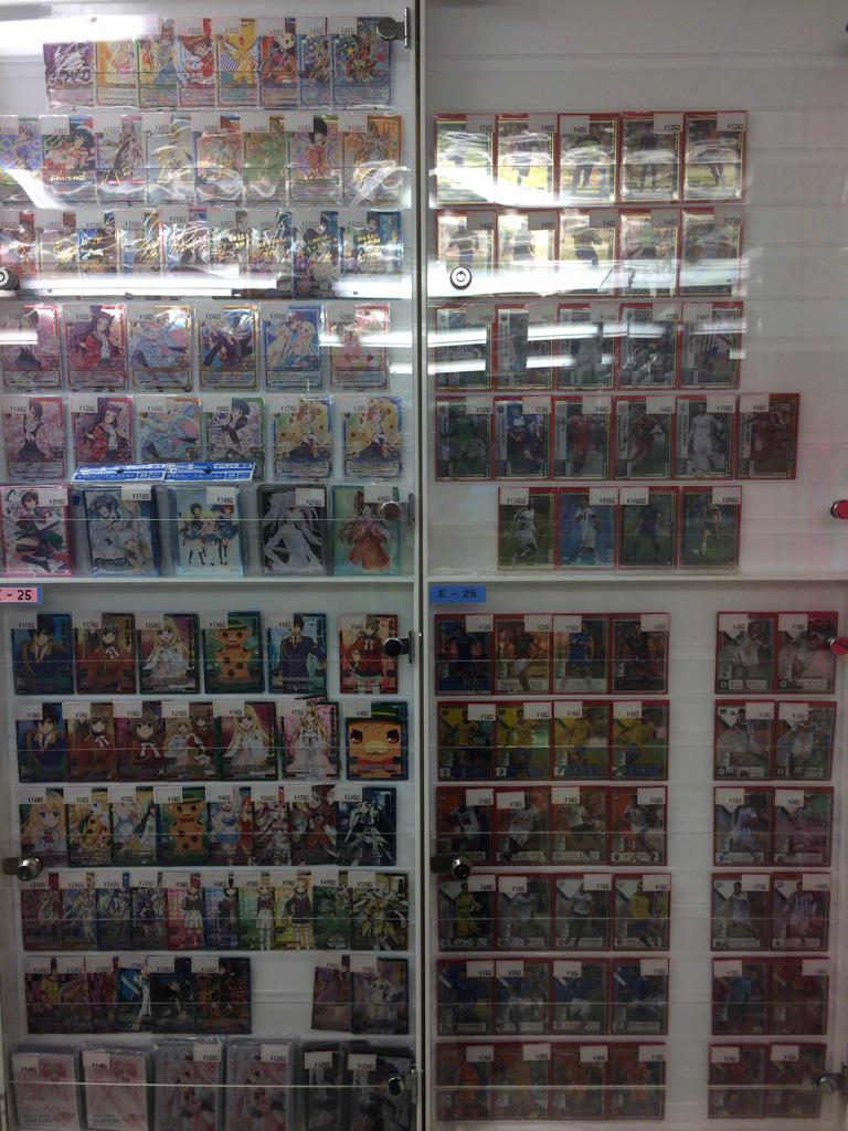 rb_zaurus's tweet photo. 【商品紹介】当店では遊戯王はモチロンのこと、多種のTCG（ヴァイス・プレメモ・レベルネオ）、アーケードカードを取り揃えています。秋葉原にお越しの際は是非ご来店ください♪ #ヴァイス #プレメモ #レベル・ネオ #wccf  #秋葉原 http://t.co/ifXHePCtgs