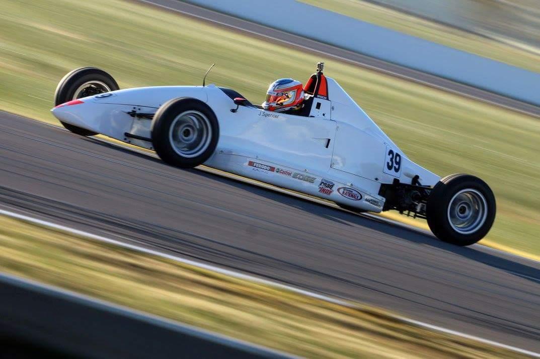 FFordAus's tweet photo. @JakeSpencer39 at speed this morning at Winton #Ausff #shannonsnats http://t.co/a4Z7gRRBWP