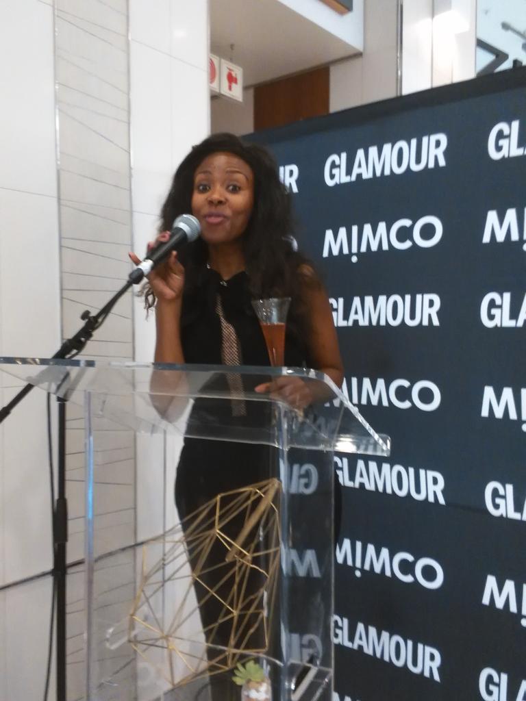 justnaom's tweet image. #whileuweresleeping