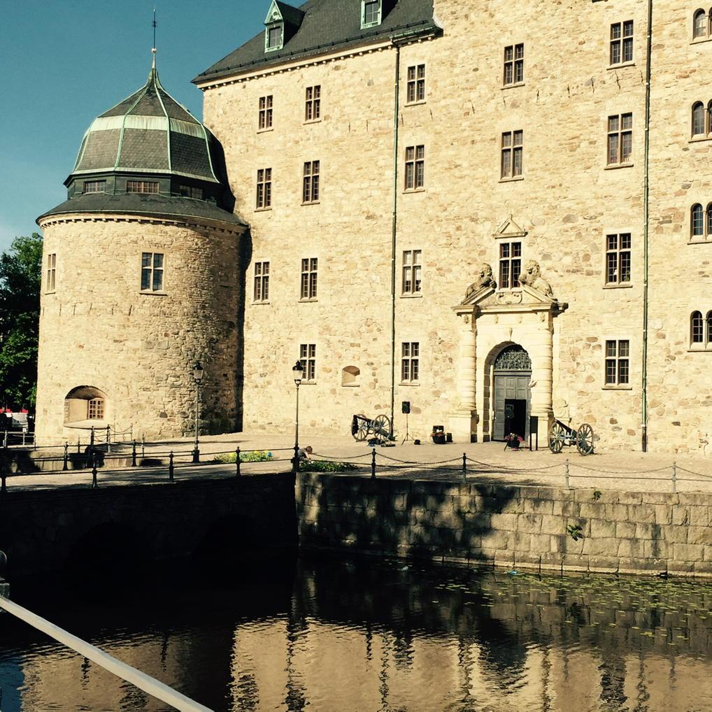 grillskamedia's tweet photo. Slottet väntar #grillskaorebrostudent #student2015 http://t.co/3F3kfaeRYl
