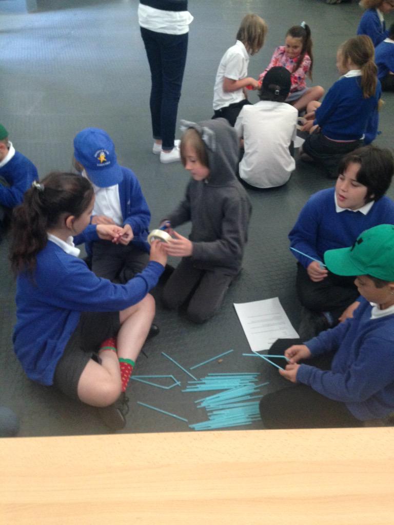 DCCTOfficial's tweet image. Our Final challenge of the day has begun..the #StrawTowerChallenge! #teamwork #tour