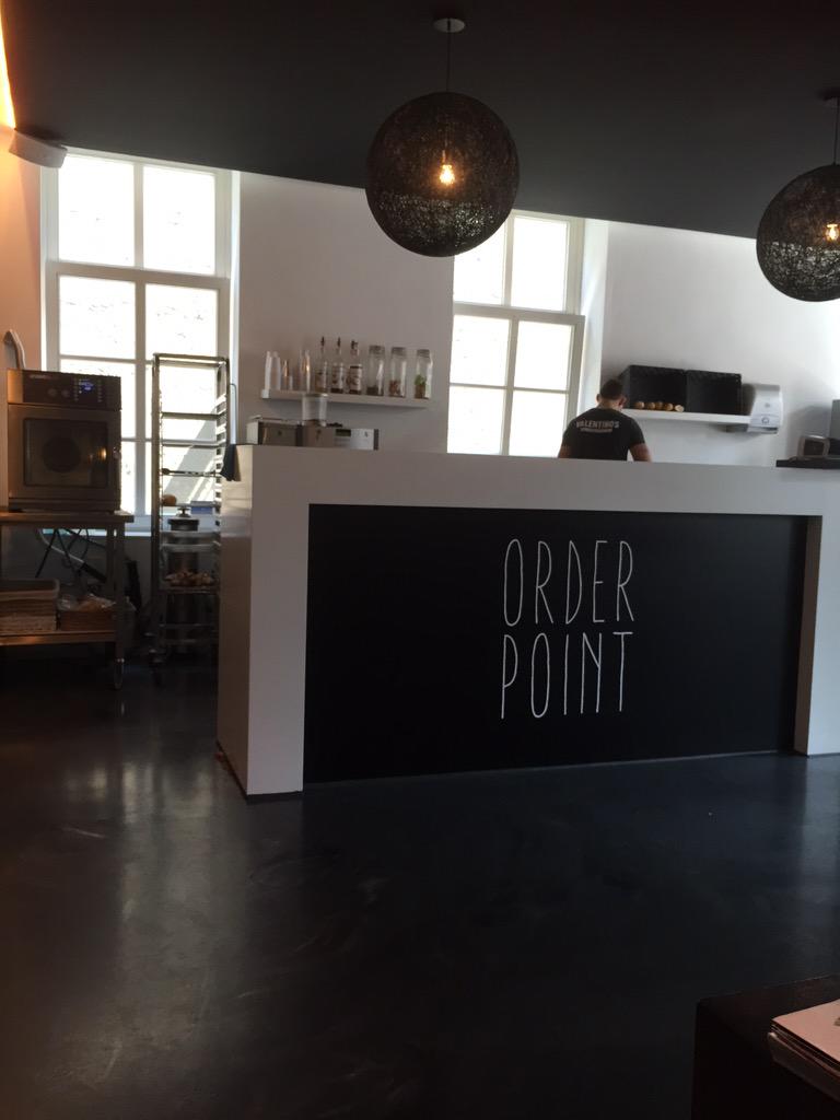 RobbertLoo's tweet image. Whatsforlunch? #valentino's #levens #leventi #clubsandwich #Tilburg