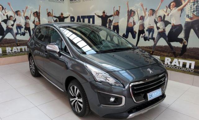 rattix_it's tweet photo. Ibrida, #cambioautomatico, navigatore: http://t.co/mzhn1sL99l i tre punti di forza della #3008HYbrid4. #RattiAuto http://t.co/kkd5R0lIAi