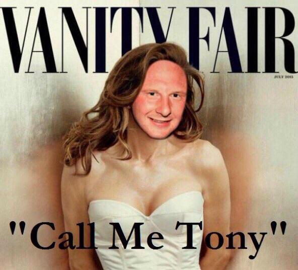 FranWoodXx's tweet photo. Bloody hilarious!!!! @tony_kersey 😂😂😂😂😂 http://t.co/5AapF6wRW5