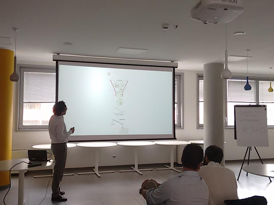 startupprogram's tweet photo. 10 minuti di #pitch anche per la #startup di #ThomasPivanti #localservices #SUP15 @Polihub http://t.co/p2Iiqn9t8X