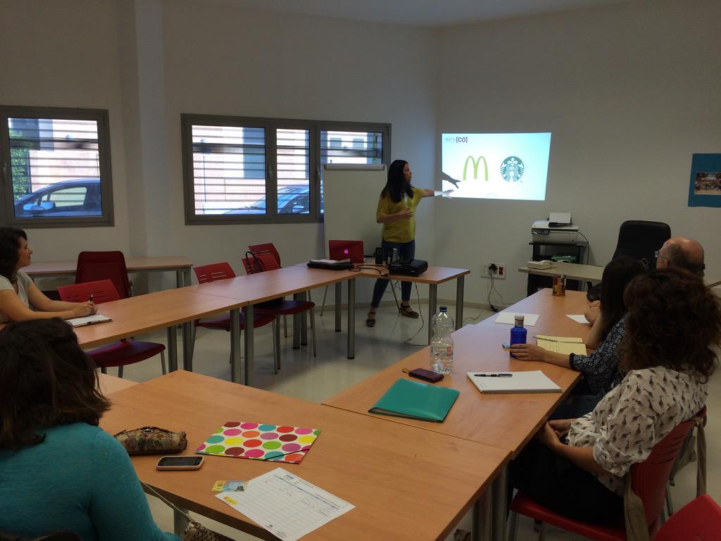 APerezSola's tweet image. Hoy @Andrea_Garcia_M hablando de #PersonalBranding #pitchelevator cc @VivesEmpleaSvqS @acfspain @SoyCreator