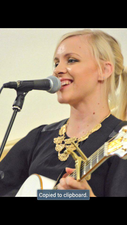 mrsannarichards's tweet photo. Fantastic evening listening to the inspirational music, lyrics &amp; stories of @Philippahanna last night @BroomFest 😃😃😃 http://t.co/NHeBKtf1eh