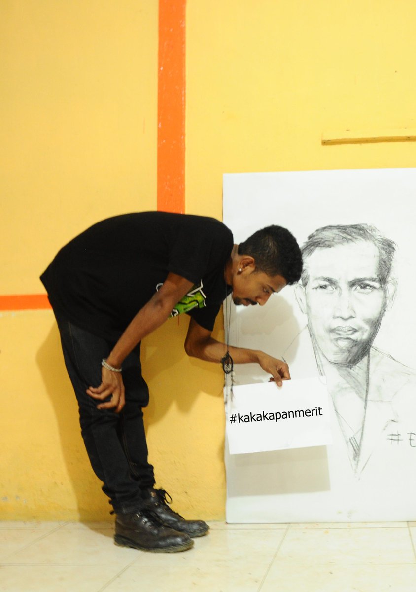theizard's tweet photo. ini virus yang mengungguli #30harimenulishujan http://t.co/yveDLjwFXY